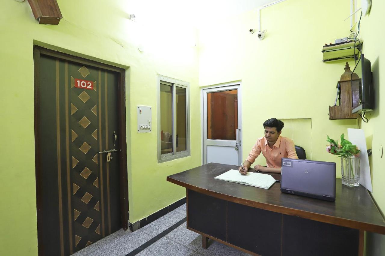 Oyo 39645 Maheshwari Residency Hotel New Delhi Exterior photo